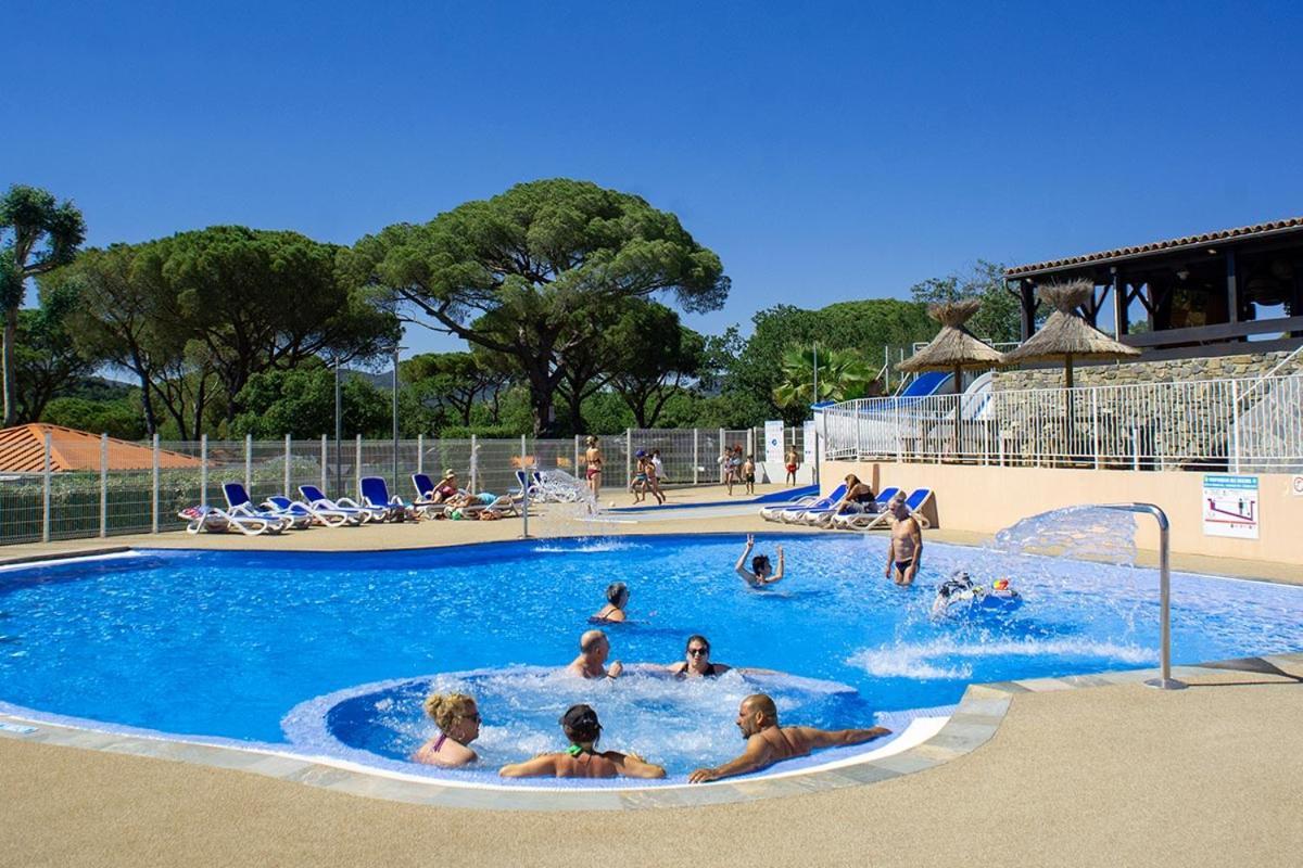 Bungalow Luxe 3 Chambres Surplombant Le Golf De St Tropez Gassin Extérieur photo